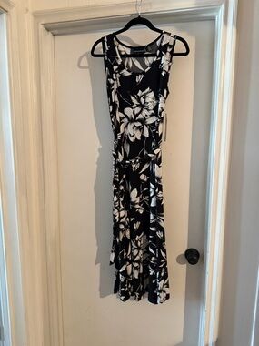 Nina Leonard Black & White Floral Sleeveless Maxi Dress